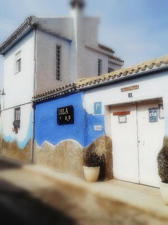 Casas de Cuadra Pension Isla - Couples Only מראה חיצוני תמונה