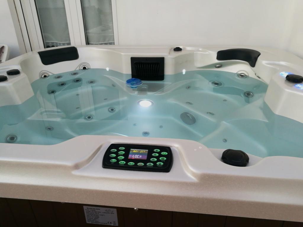 Casas de Cuadra Pension Isla - Couples Only מראה חיצוני תמונה