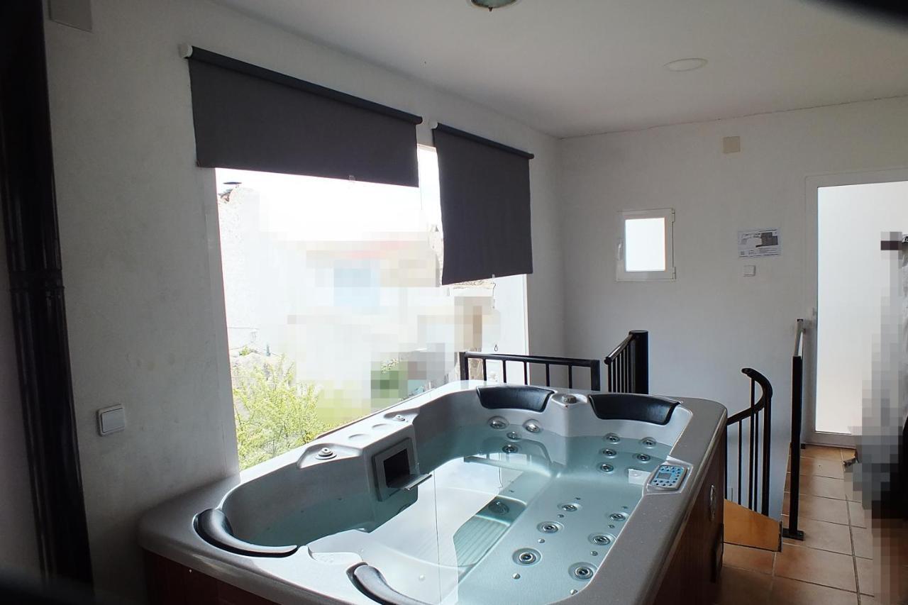 Casas de Cuadra Pension Isla - Couples Only מראה חיצוני תמונה